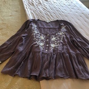 Cute American Eagle shirt